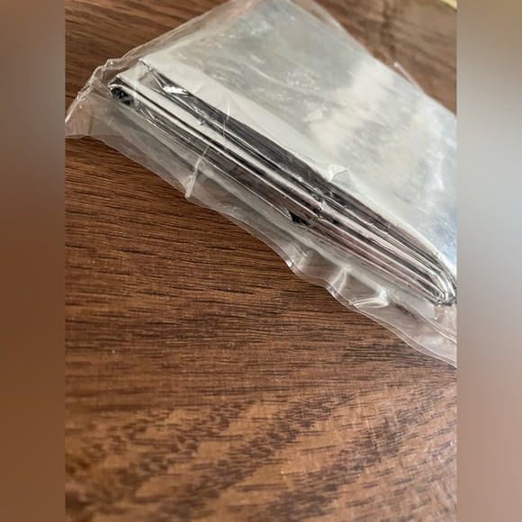 datrex- emergency Thermal Blanket- Single - Sealed -84x52 - Picture 3 of 5